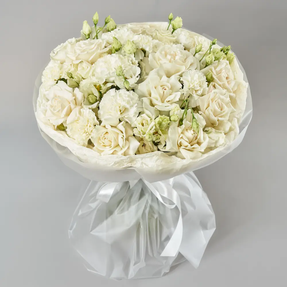219723 Букет из белых роз, гвоздик и эустомы 
