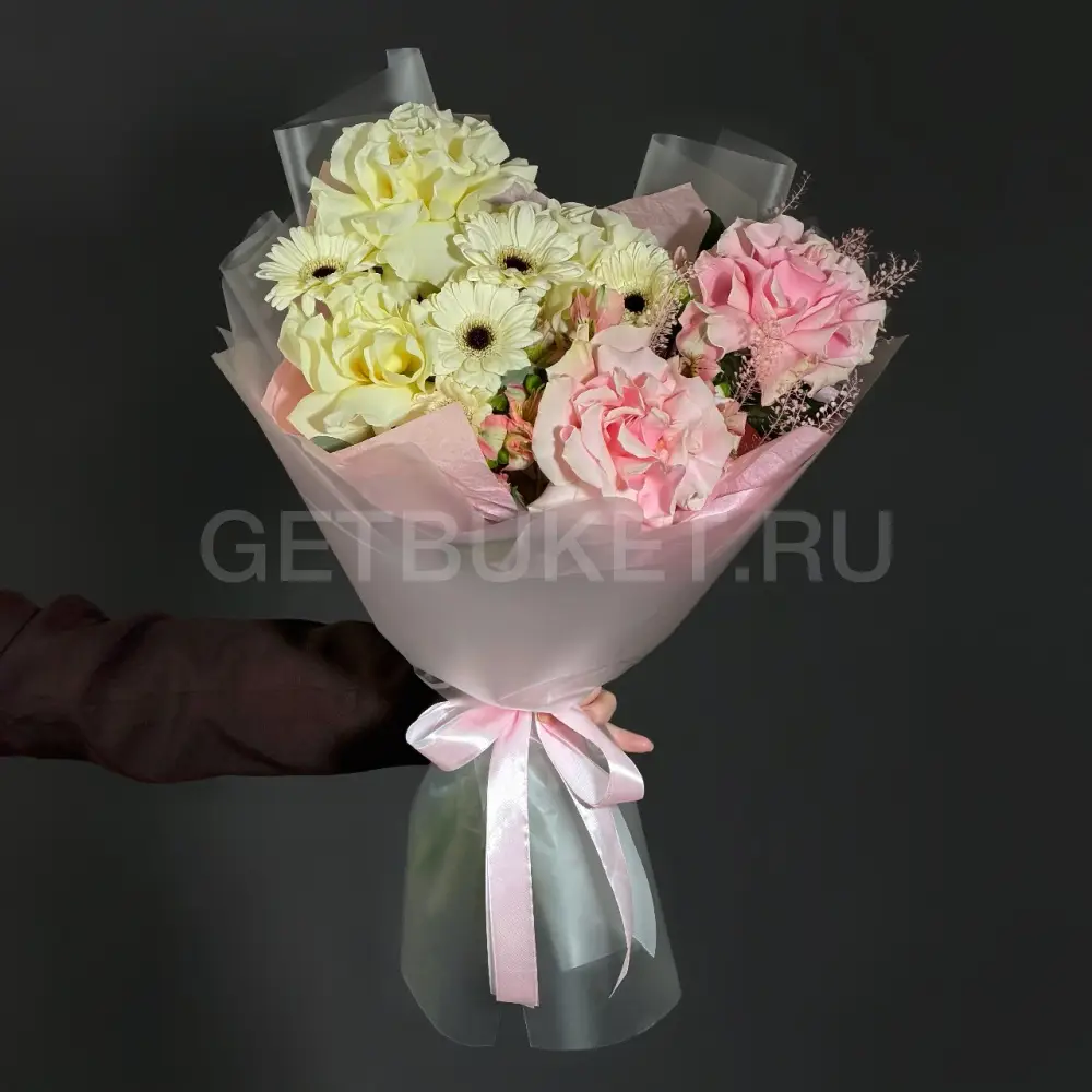 222937 Букет роз, гербер и лепидиума 