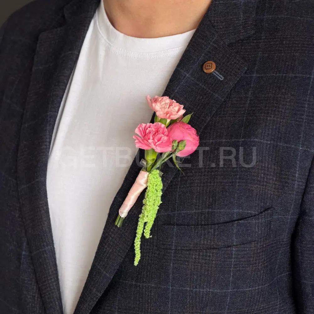 230142 Бутоньерка из кустовой розы и гвоздики